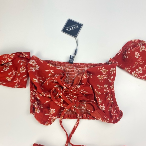 NWT Zaful Off Shoulder Cinched Floral Set - Picture 8 of 13